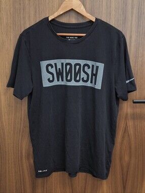 NIKE DRI-FIT Swoosh T-Shirt SZ L